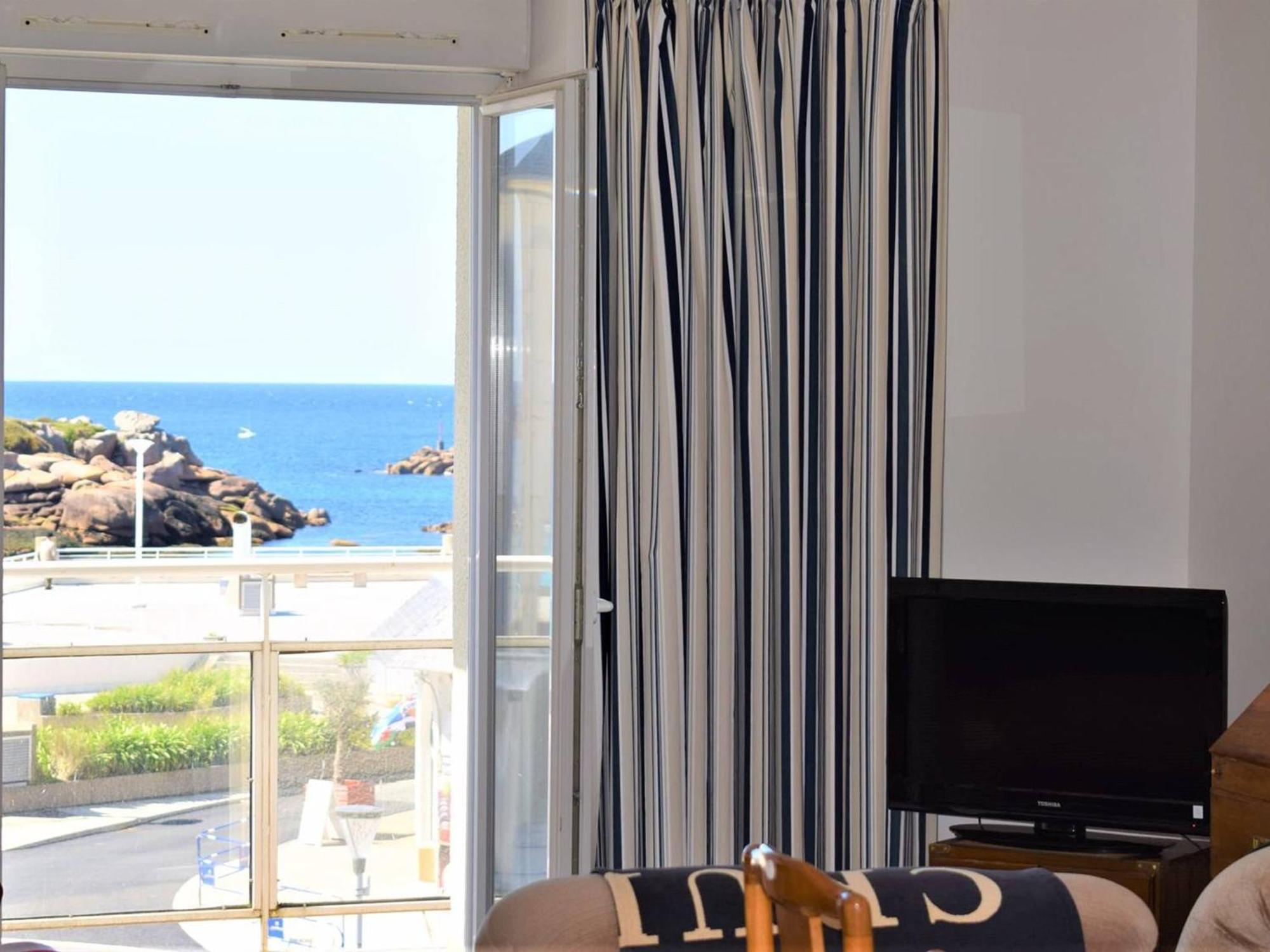 Appartement Trégastel, 2 pièces, 4 personnes - FR-1-368-18 Extérieur photo